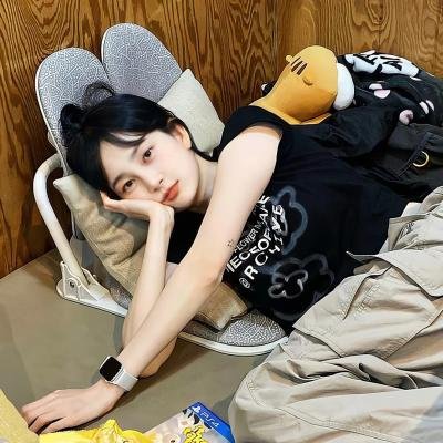 云端男女 高清在线观看封面